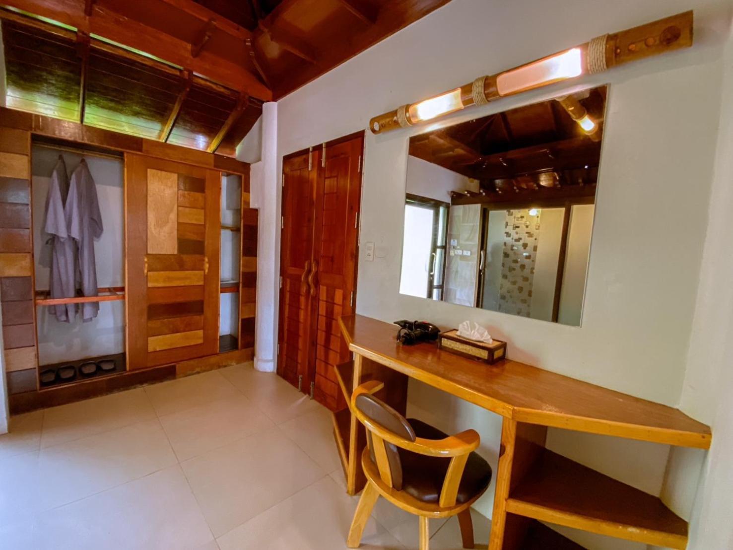 Villa Puteri Lanta Family