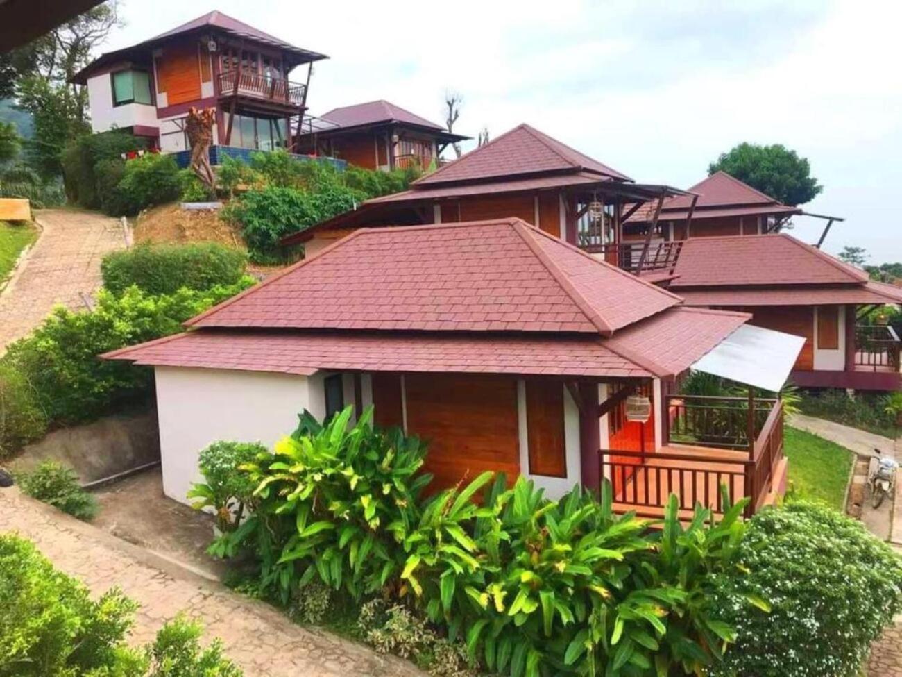 Villa Puteri Lanta Family