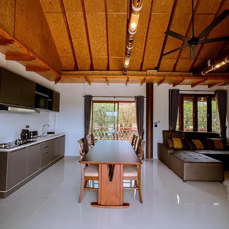 Puteri Lanta Family Villas Koh Lanta Room photo
